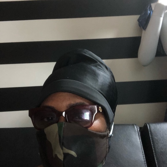 Face mask - Picture 3 of 5